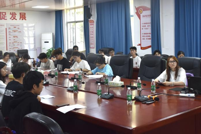 我院举办“分享阅读，共沐书香”阅读分享会(图)