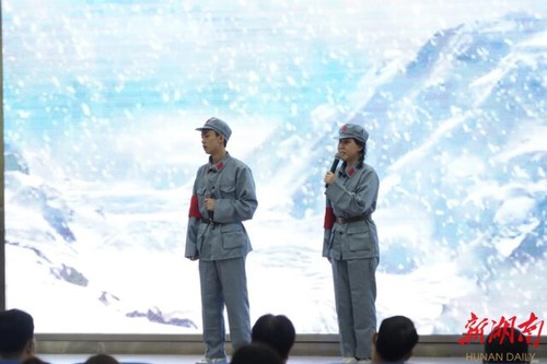 九游(9Game)官方网站:诵读红色经典 弘扬红色精神